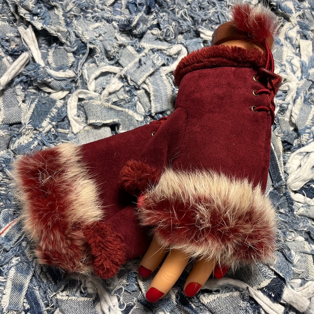 Fabulous faux fur fingerless gloves